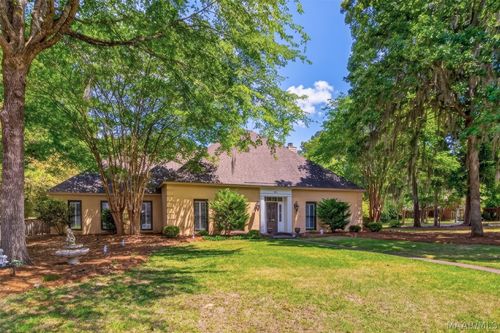 8131 Dogwood Ln, Montgomery, AL, 36117-5603 | Card Image