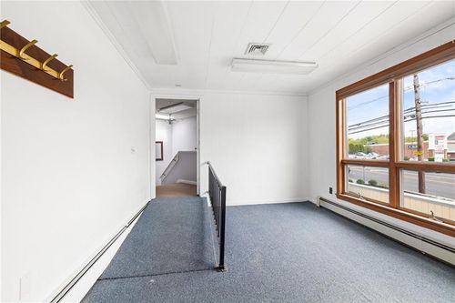 2a-2nd-floor-101 Franklin St, Westerly, RI, 02891-9948 | Card Image