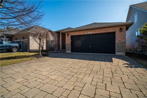 6 Blackburn Lane, Mount Hope, ON, L0R1W0 | Card Image