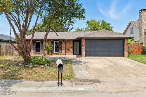 2307 Montclair Dr, Carrollton, TX, 75007-5513 | Card Image