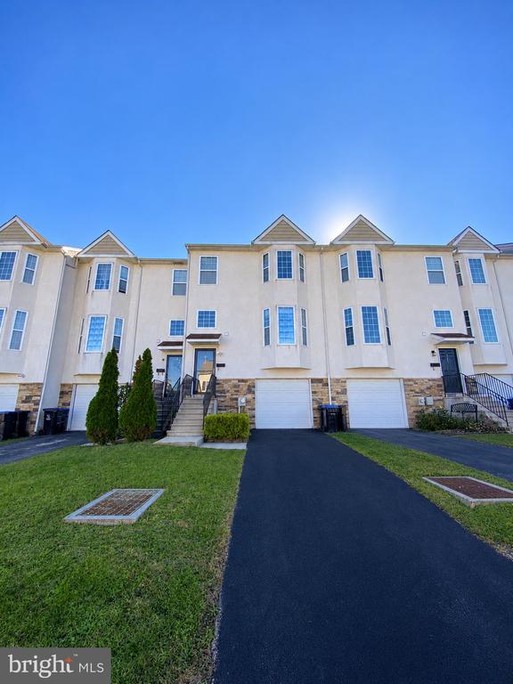 Residential Lease in NORRISTOWN