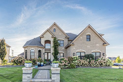 4503 Sassafras Ln, Naperville, IL, 60564-1100 | Card Image