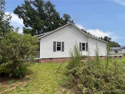 5701 S Creek Road, House other with 2 bedrooms, 1 bathrooms and null parking in Orrum NC | Image 3