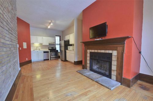 8-605 S 9th St, Minneapolis, MN, 55404-1181 | Card Image