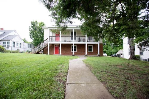 407 E Second Street, Farmville, VA, 23901 | Card Image