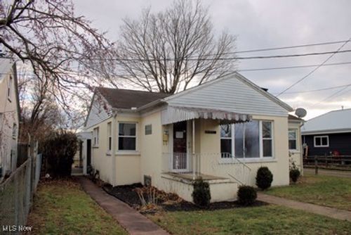 1205 Poplar Ave, Belpre, OH, 45714-1427 | Card Image