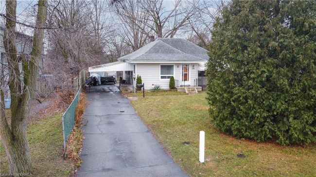 226 Charing Cross St, House other with 3 bedrooms, 1 bathrooms and 5 parking in Brantford ON | Image 39
