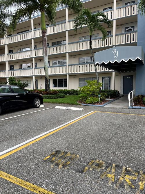 3089-3089 Yarmouth E, Boca Raton, FL, 33434 | Card Image