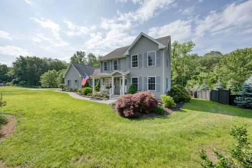 40 Fir Grove Rd, Manchester, CT, 06040-7139 | Card Image