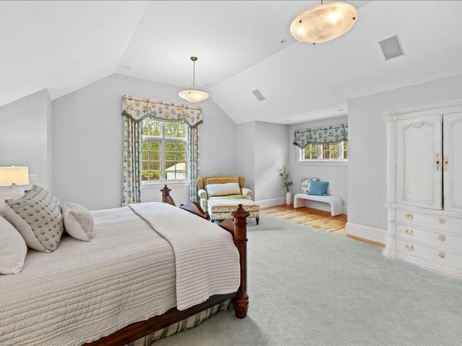 29 Philip St, House other with 6 bedrooms, 7 bathrooms and 6 parking in Medfield MA | Image 16