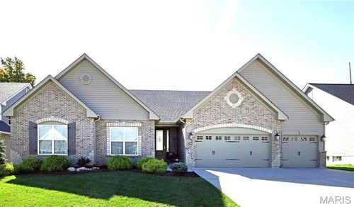 2704 Brook Hill Ln, Saint Charles, MO, 63303-5416 | Card Image