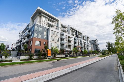 114-7936 206 St, Langley, BC, V2Y3X8 | Card Image