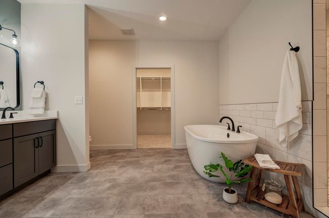 2038 358 Th St, House other with 4 bedrooms, 3 bathrooms and null parking in Spencer IA | Image 55
