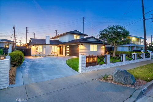 13161 Summit Cir, Westminster, CA, 92683-2115 | Card Image