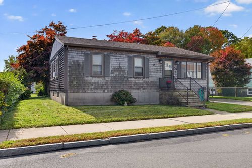 24 Mccabe St, Dartmouth, MA, 02748 | Card Image