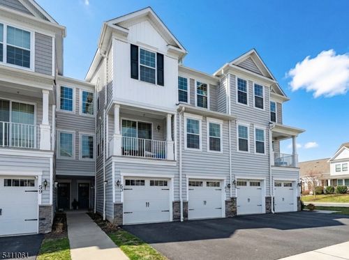 63 Aspen Dr, Cedar Grove, NJ, 07009-2304 | Card Image