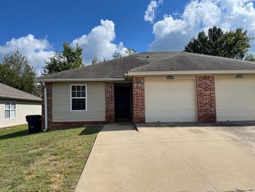 2117 S 9th St, Rogers, AR, 72758-6474 | Card Image