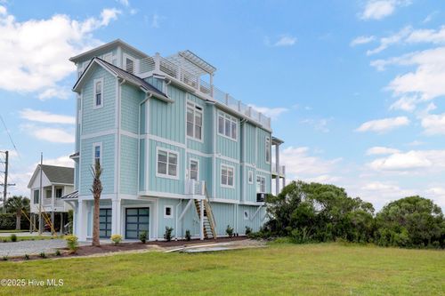 825 S Topsail Dr, Surf City, NC, 28445-6757 | Card Image