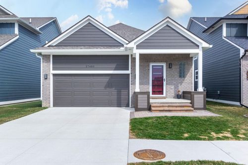 27489 Maryjane Ln W, New Baltimore, MI, 48047-3289 | Card Image