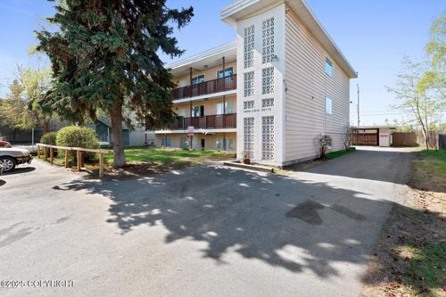 3608 Lois Dr, Anchorage, AK, 99517-2643 | Card Image