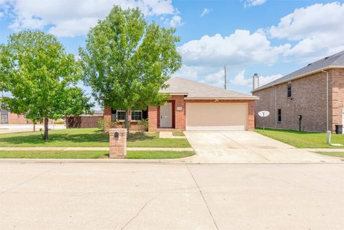 806 White Fields Way, Arlington, TX, 76002-3057 | Card Image
