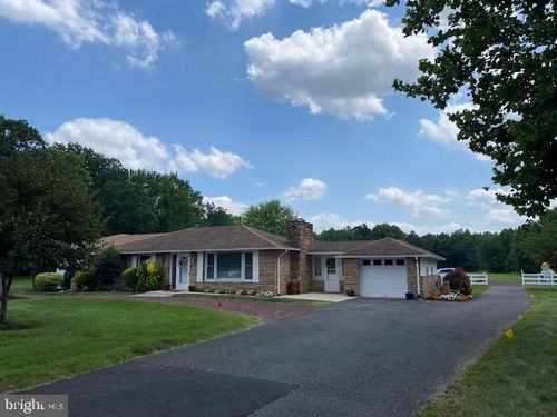 345 Edgebrook Rd, ROBBINSVILLE, NJ, 08691-1517 | Card Image