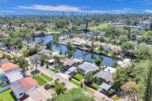 2730 Scott St, Hollywood, FL, 33020-1821 | Card Image