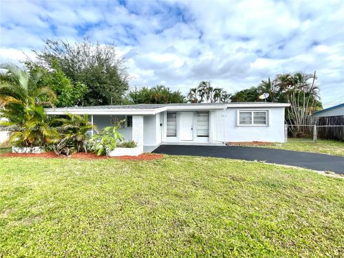 na-7141 Wilson Street, Hollywood, FL, 33024 | Card Image