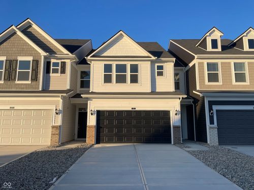 674 Garrow Dr, Westfield, IN, 46074-7682 | Card Image