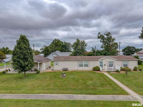 1111 S Jefferson St, Salem, IL, 62881-3421 | Card Image