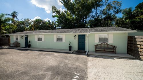 1805 Ivanhoe St, SARASOTA, FL, 34231-3609 | Card Image