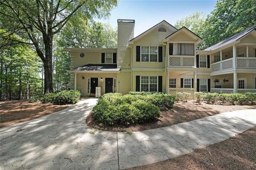 1005 Peachtree Forest Ter, Peachtree Corners, GA, 30092-4574 | Card Image