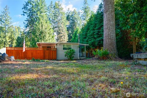 8011 Fir Tree Ln, Lake Stevens, WA, 98258-9025 | Card Image