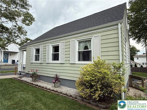 420 Willow Rd, HELLERTOWN, PA, 18055-1925 | Card Image