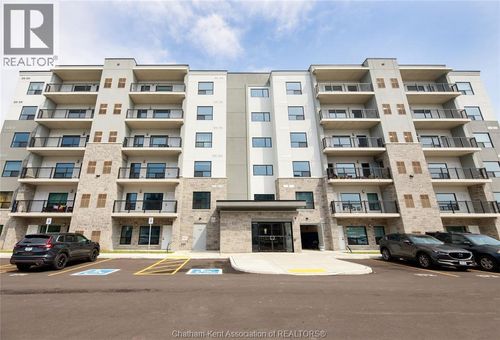 122-3340 Stella Cres, Windsor, ON, N8T0B8 | Card Image