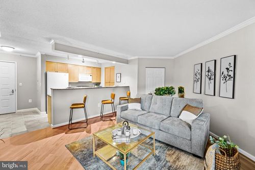 apt-407-3101 N Hampton Dr, ALEXANDRIA, VA, 22302-1521 | Card Image