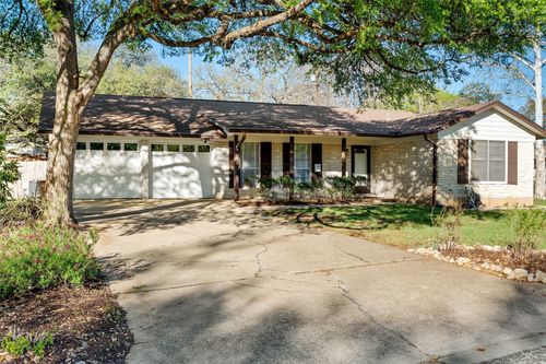 2611 Choctaw Trl, Austin, TX, 78745-1511 | Card Image
