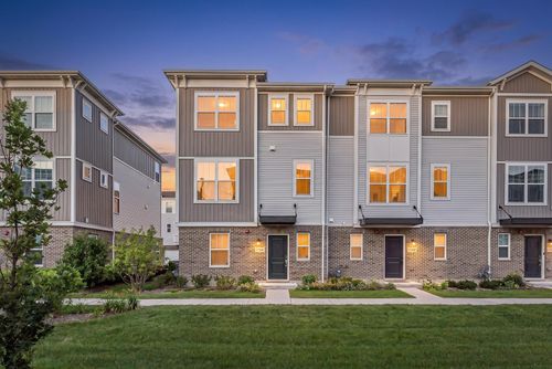 1546 Slade Way, Des Plaines, IL, 60018 | Card Image