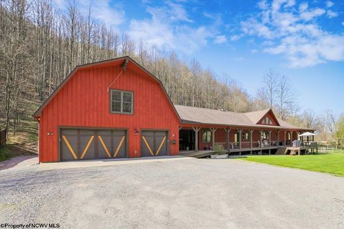 2246 Cravens Run Rd, Elkins, WV, 26241-1289 | Card Image