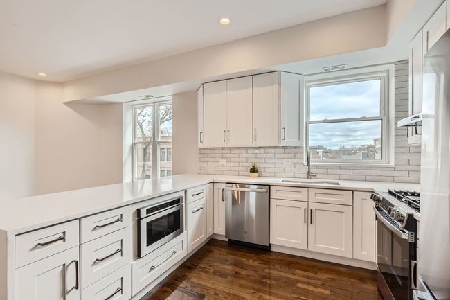 APT-3E - 1648 W Waveland Ave, Condo with 2 bedrooms, 2 bathrooms and null parking in CHICAGO IL | Image 5