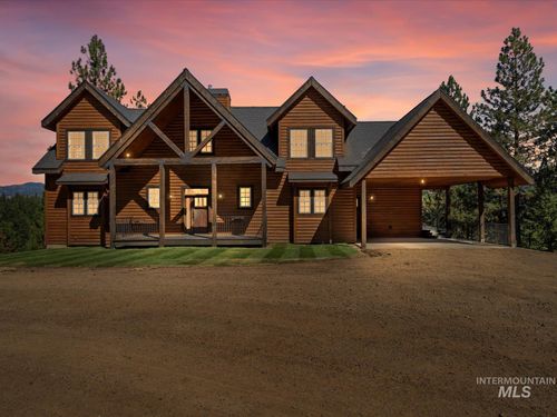 188 Scriver Woods Rd, Garden Valley, ID, 83622-5012 | Card Image