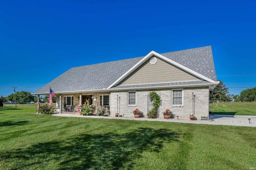 1333 N Mill St, Hartford City, IN, 47348-1456 | Card Image