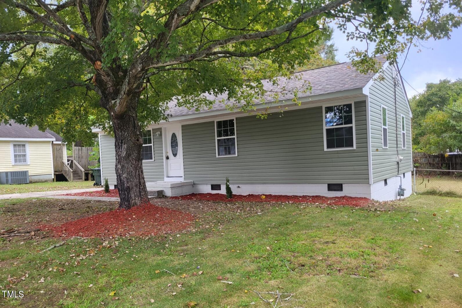 Chestnut St, Burlington, NC 27217