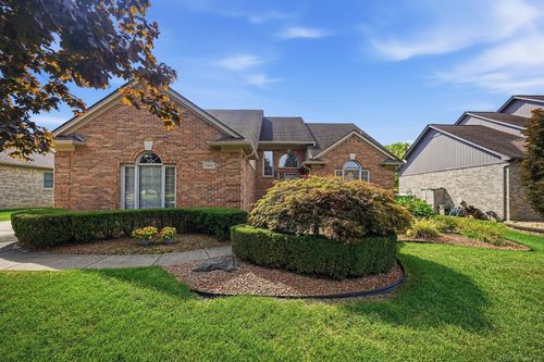 13892 Quill Dr, Shelby Township, MI, 48315-4844 | Card Image