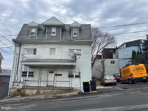 14 N 2nd St, GIRARDVILLE, PA, 17935-1301 | Card Image