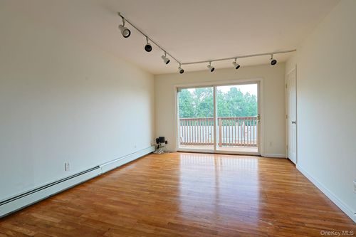 e-6 Alpine Dr, Wappingers Falls, NY, 12590-5206 | Card Image