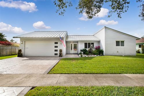 5757 Sw 113th Ave, Cooper City, FL, 33330-4561 | Card Image