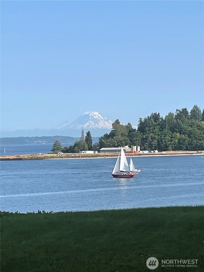 UNIT-104 - 965 Winslow Way E, Condo with 2 bedrooms, 1 bathrooms and 1 parking in Bainbridge Island WA | Image 34