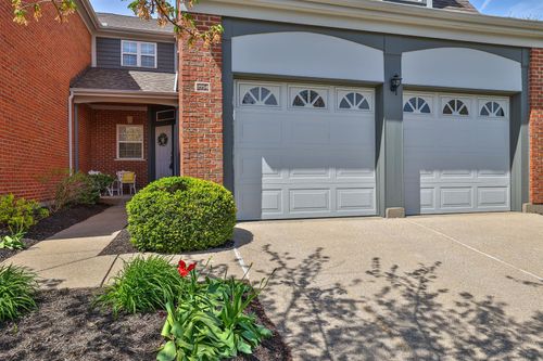 2754 Mansion Pl, Crestview Hills, KY, 41017-4708 | Card Image