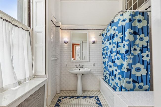 10 Brown St, House other with 5 bedrooms, 8 bathrooms and 8 parking in Providence RI | Image 33